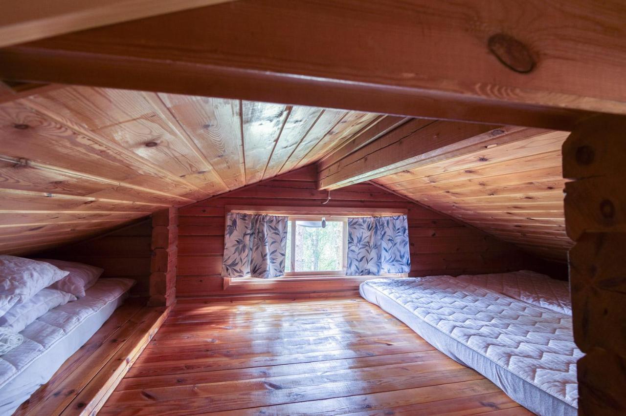 Pinetree Cottages Cozy Log Cabin Kalanti Kültér fotó